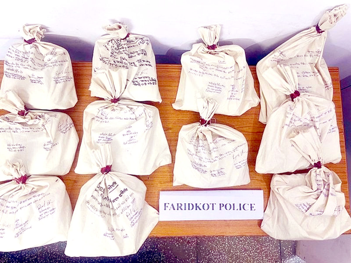 Faridkot Police seizes record quantity of heroin, arrests two suspects.
